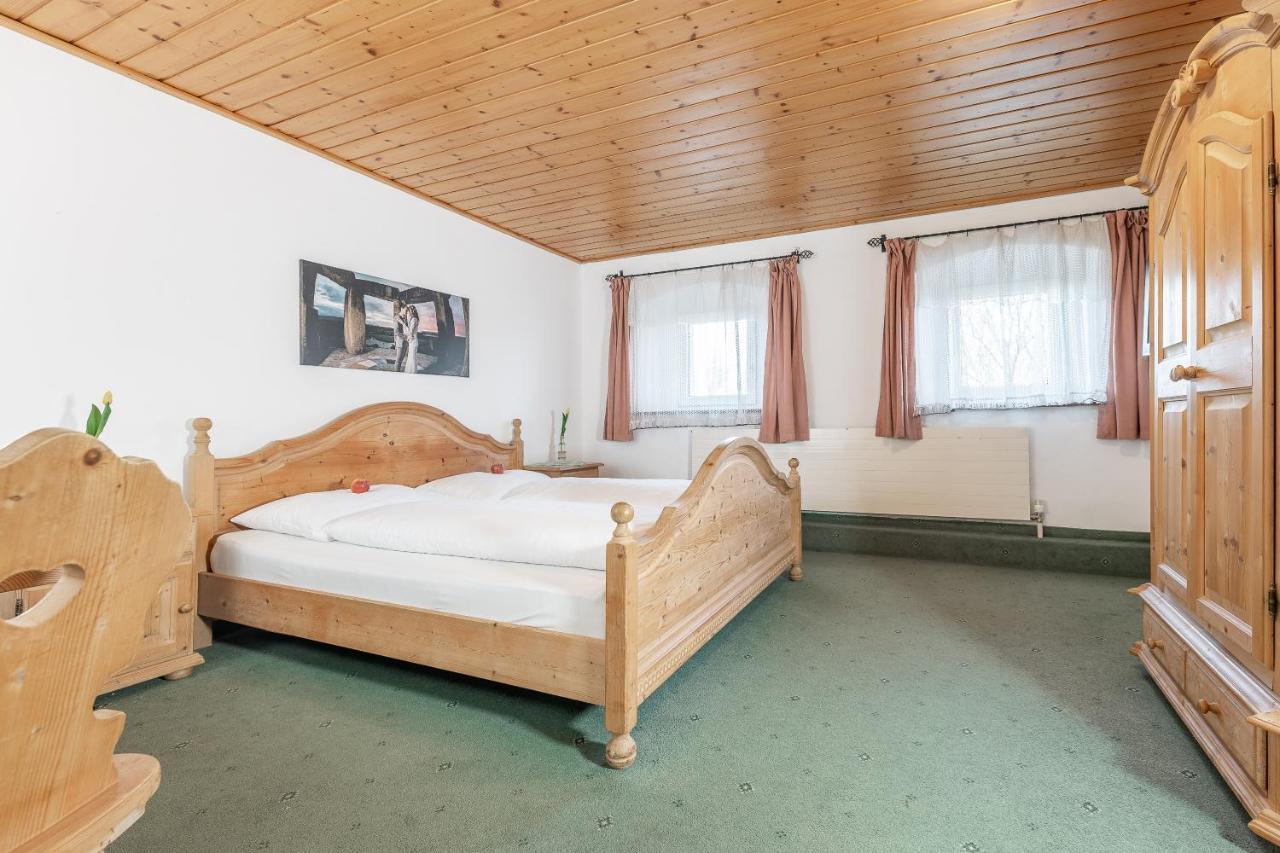 Pension Feichthub Bed and Breakfast Nussbach Esterno foto